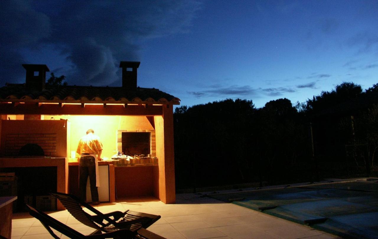 Bed and Breakfast Li Poulidetto Lioux Esterno foto