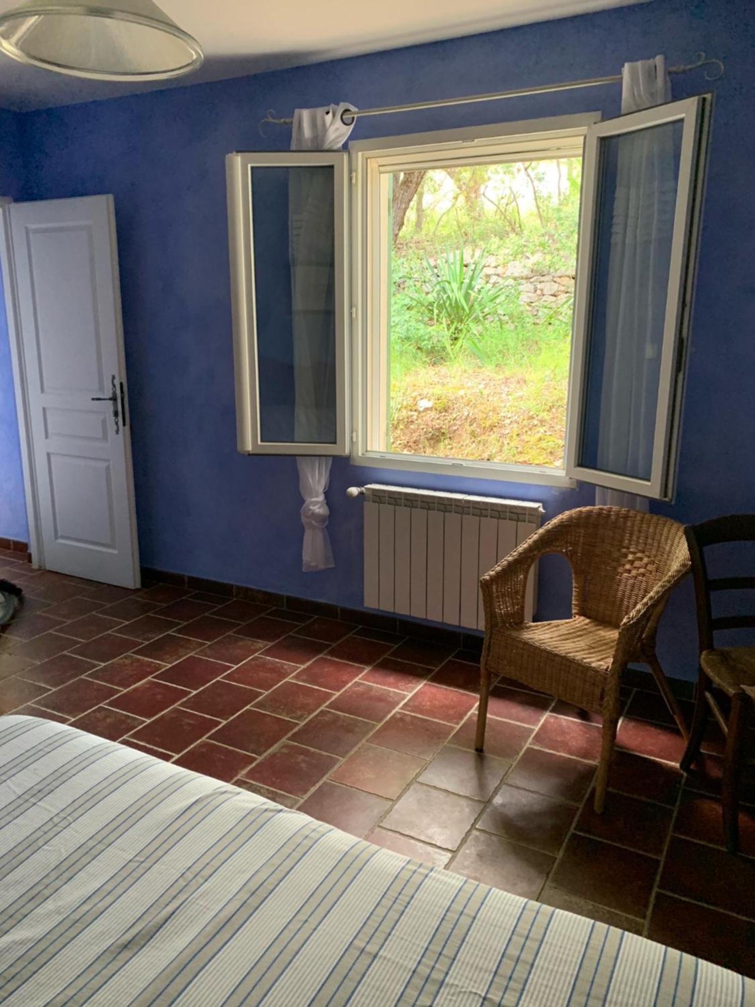 Bed and Breakfast Li Poulidetto Lioux Esterno foto